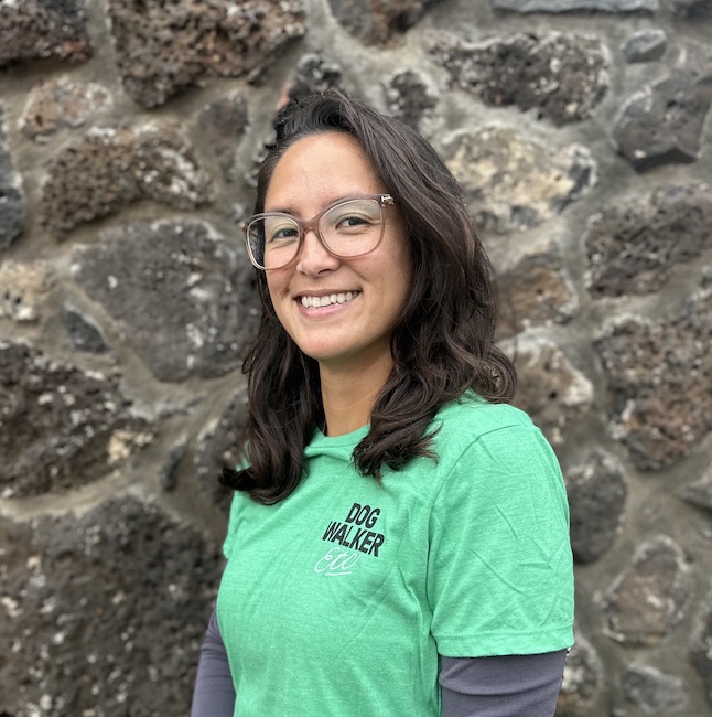 image of dogwalker Tirzah